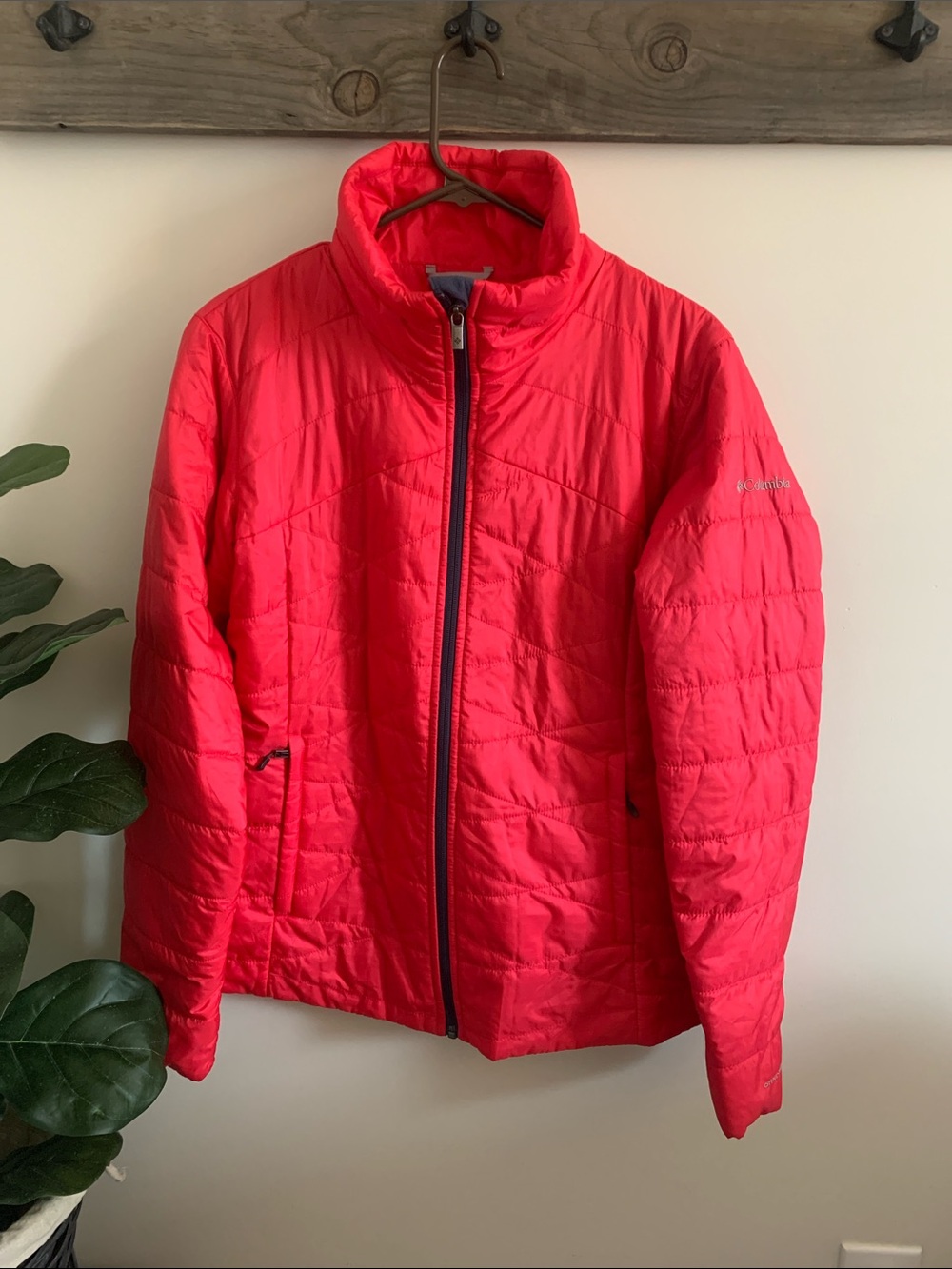 Columbia Women’s Bright Pink Omni Heat Quilted Puffer Jacket